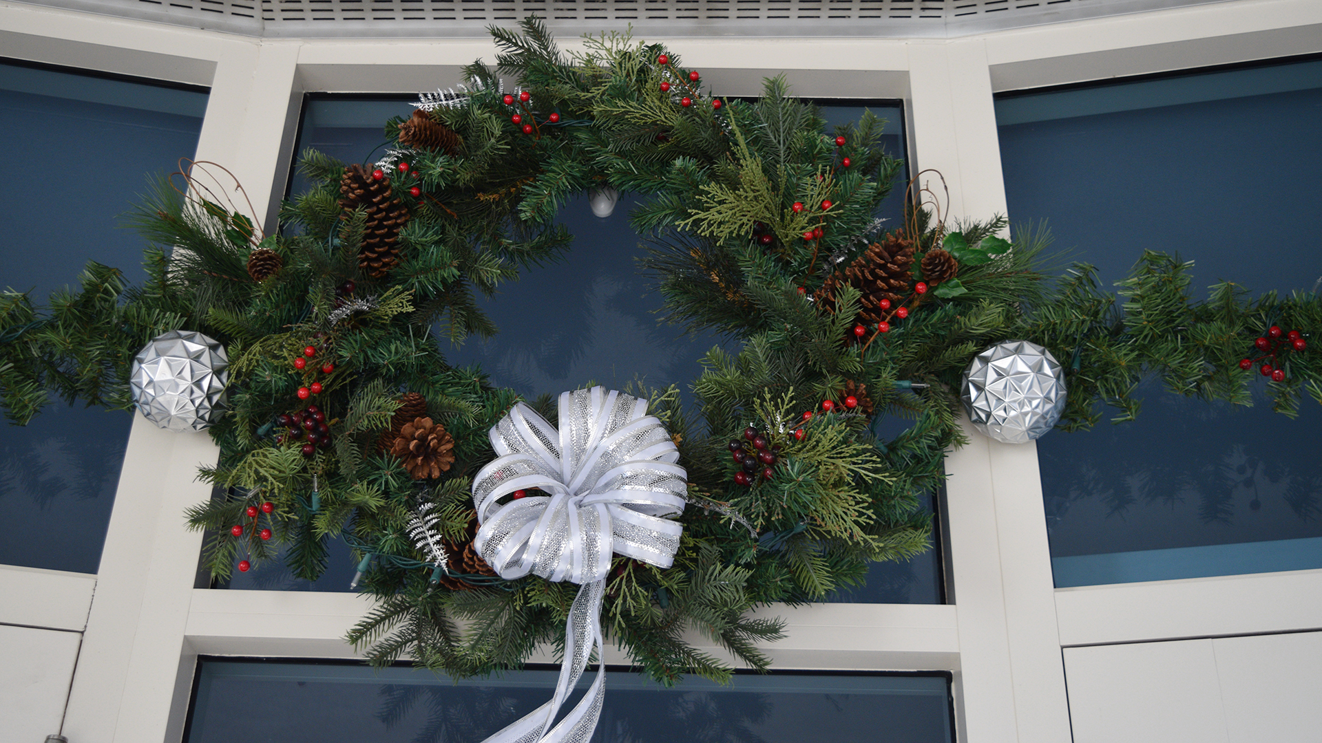 Holiday wreath at Drayson Center